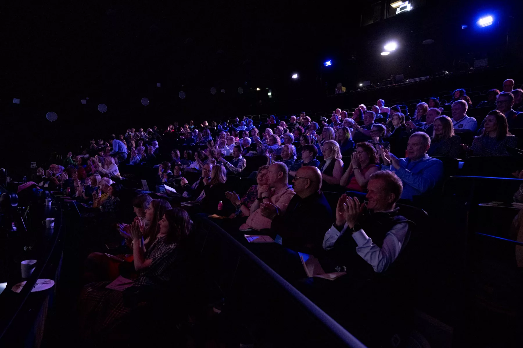 بهترین کنفرانس LinkedIn که در سال 2026 حضور خواهید داشت – چرا Uplift Live کاملاً عملی نشده است بهترین کنفرانس LinkedIn که در سال 2026 حضور خواهید داشت – چرا Uplift Live کاملاً عملی نشده است